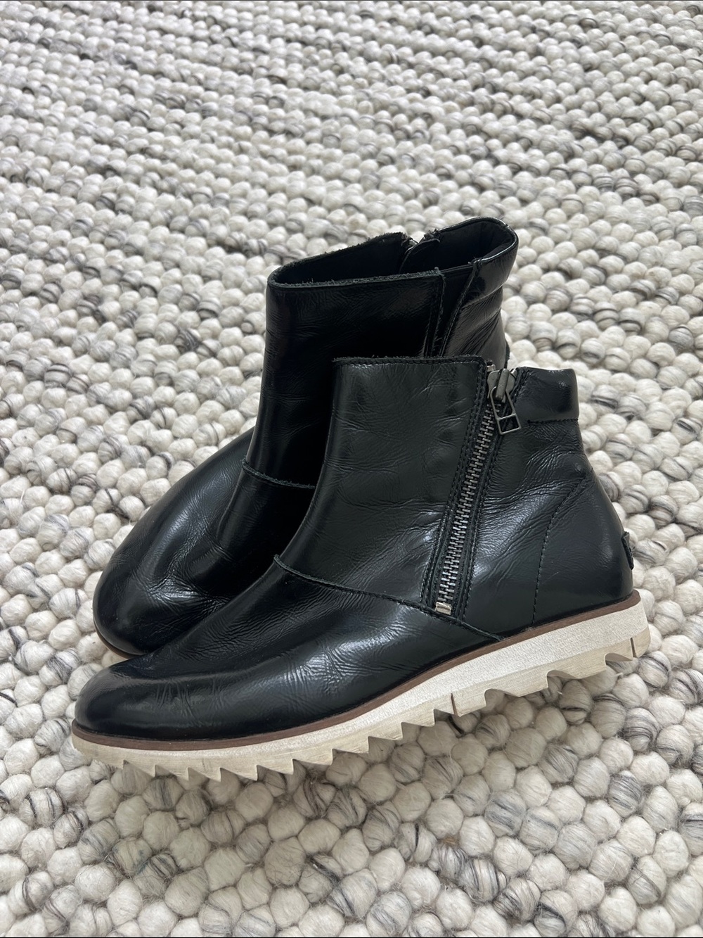 Sorel Black Leather Side-Zip Ankle Boots